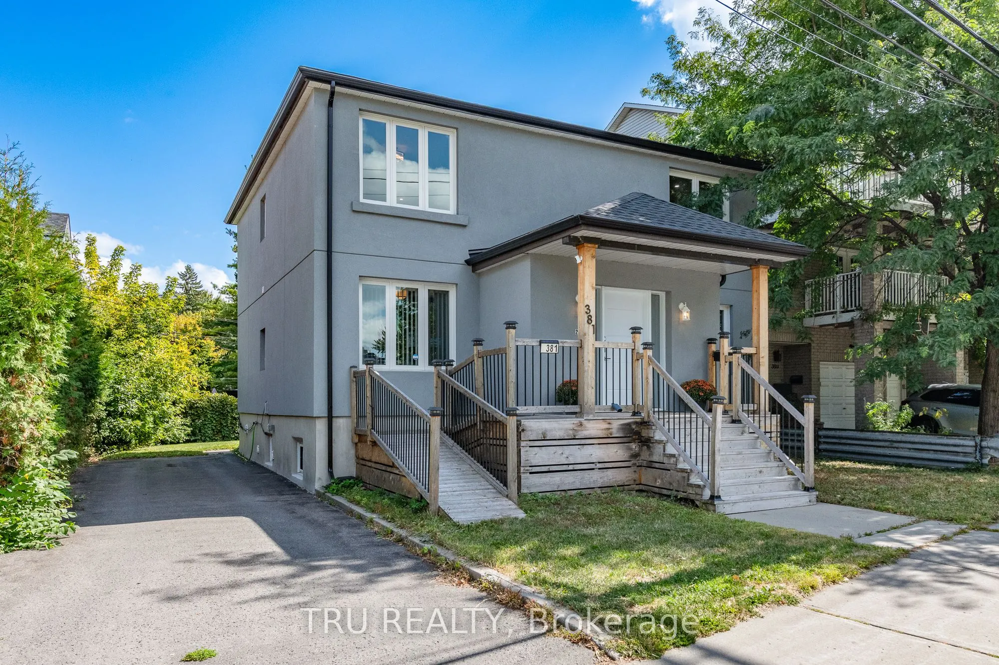381 North River Road