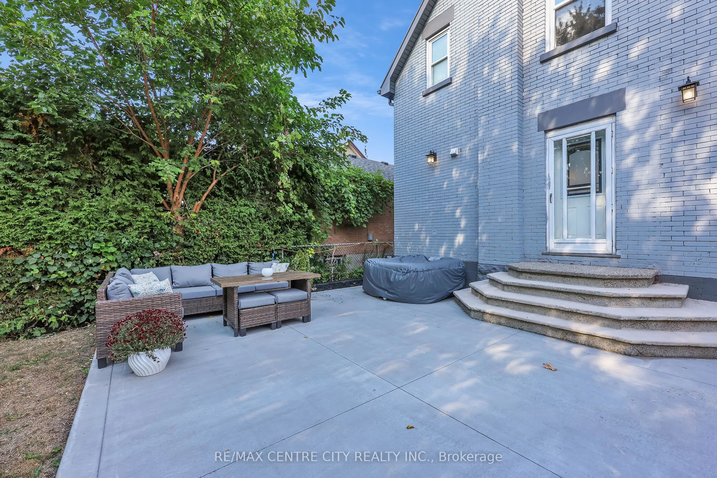 525 Hale Street