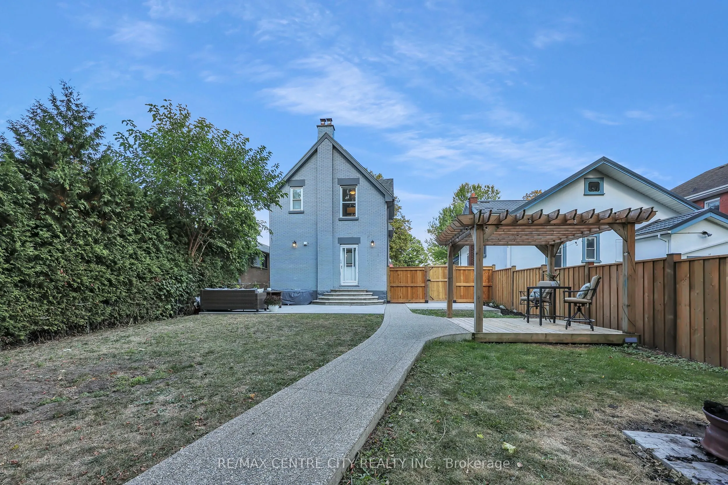 525 Hale Street