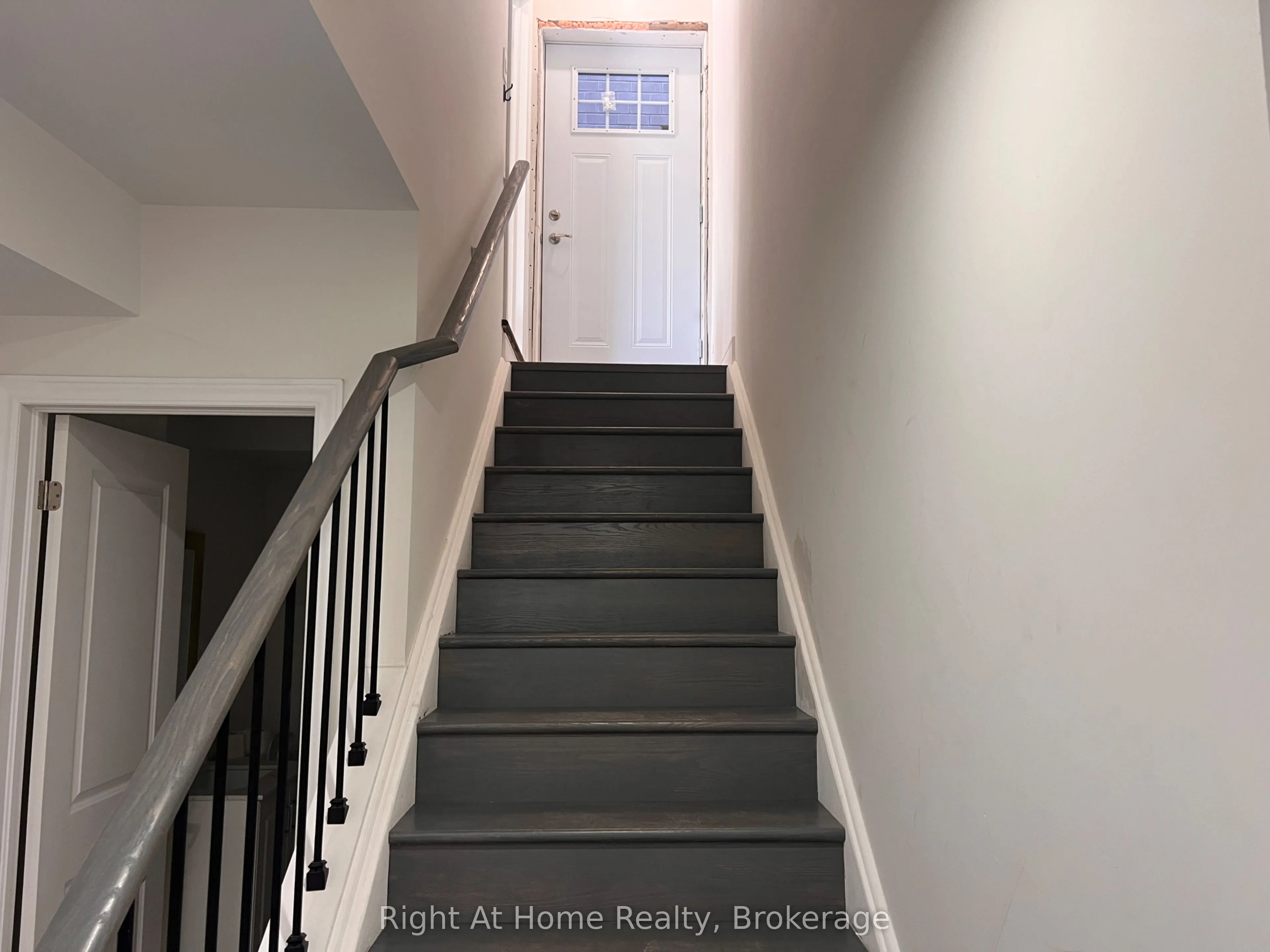 87 HITCHMAN Street, #Basement