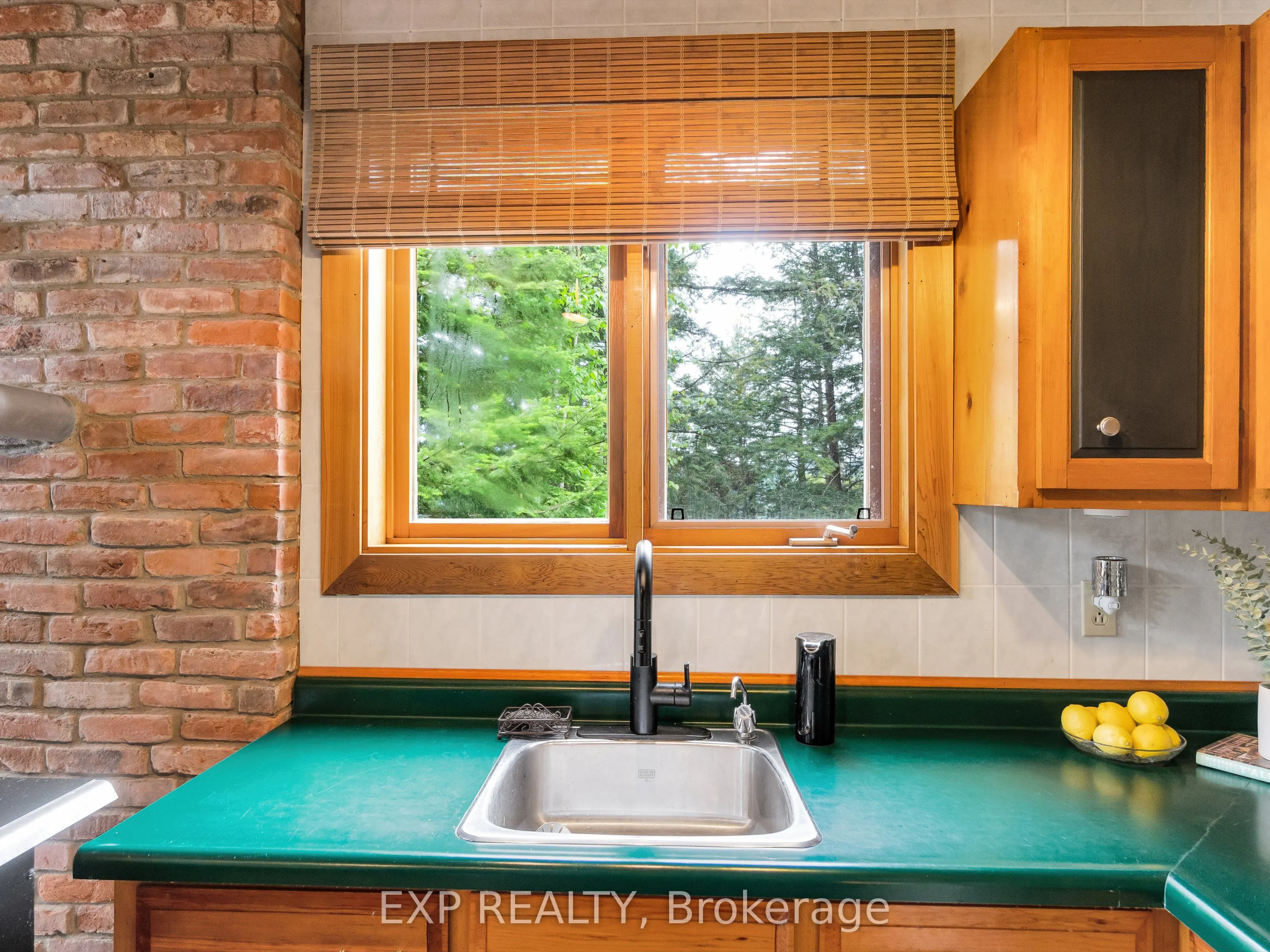 230 Doe Lake Peninsula
