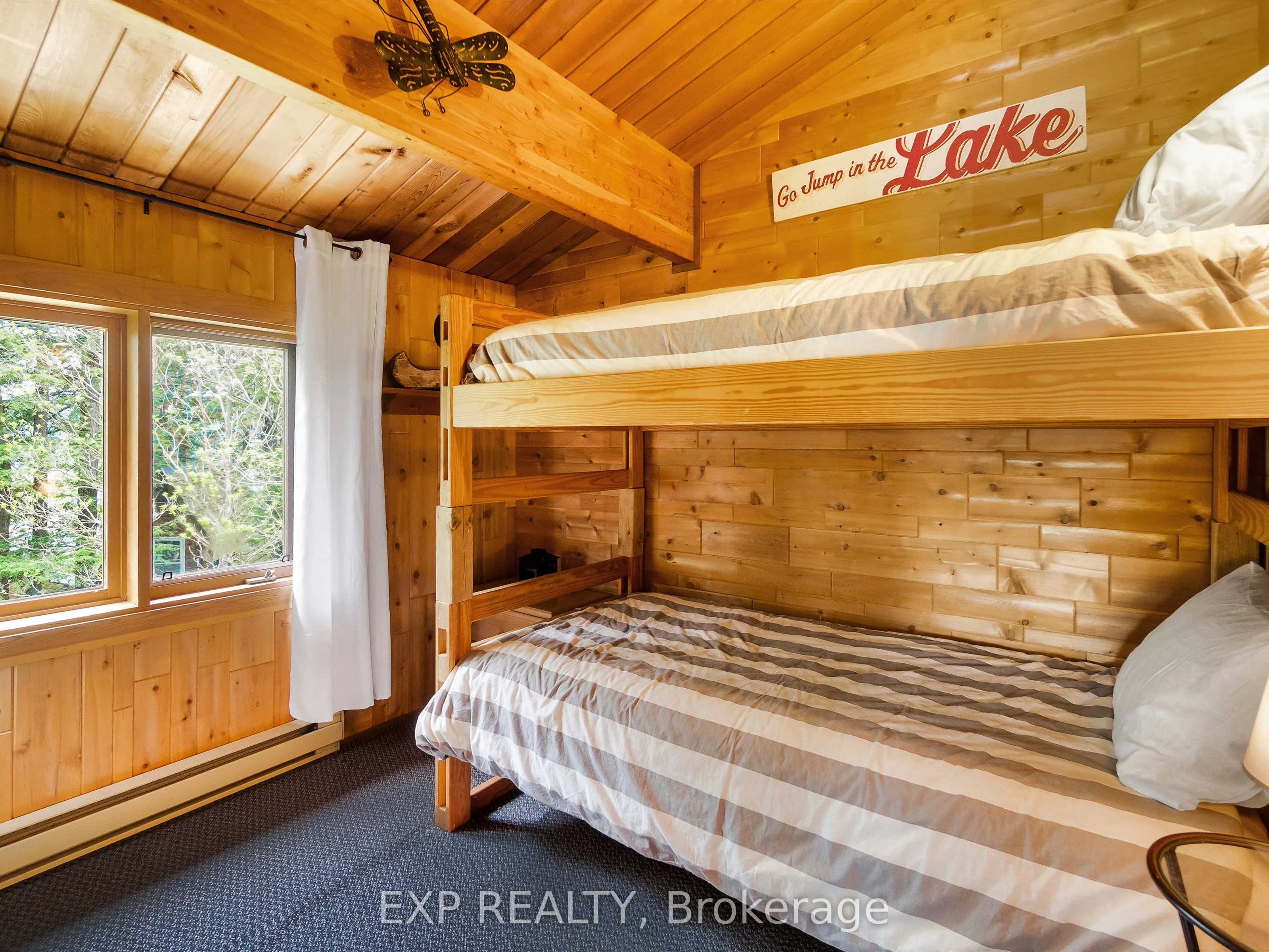 230 Doe Lake Peninsula
