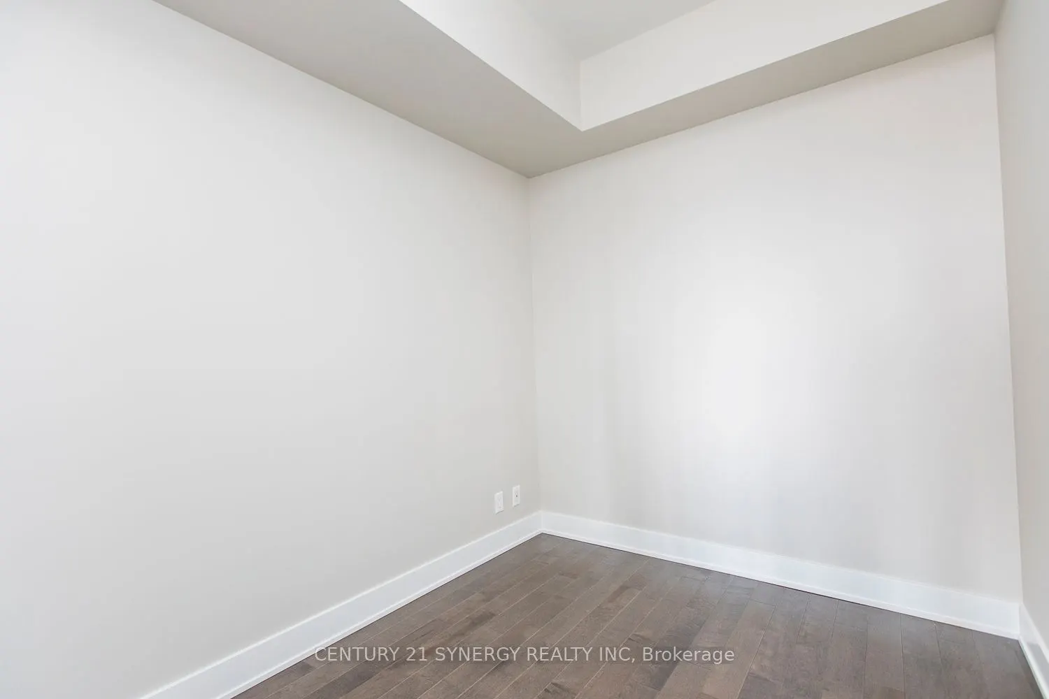 485 Richmond Road, #901