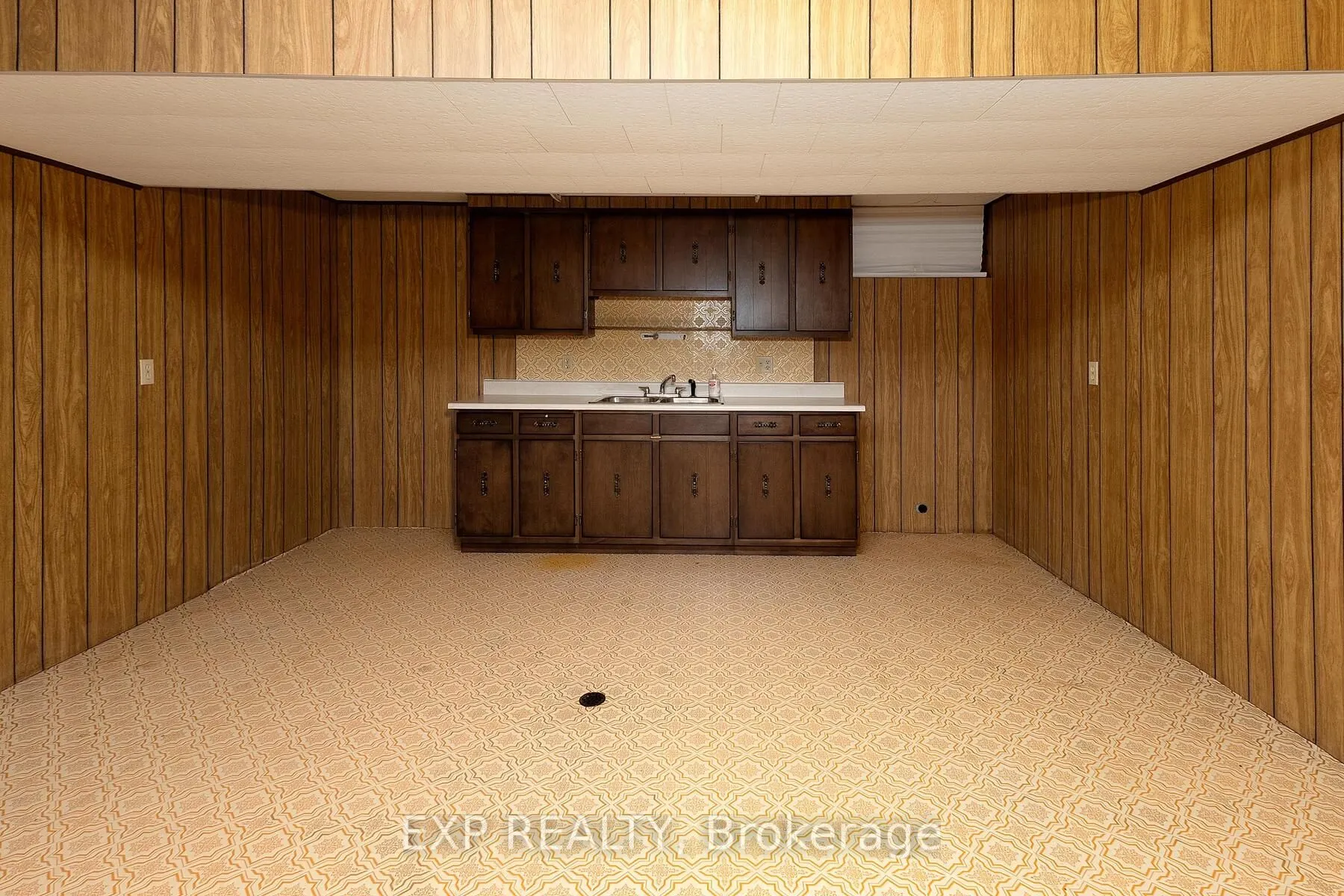 18 Fath Avenue