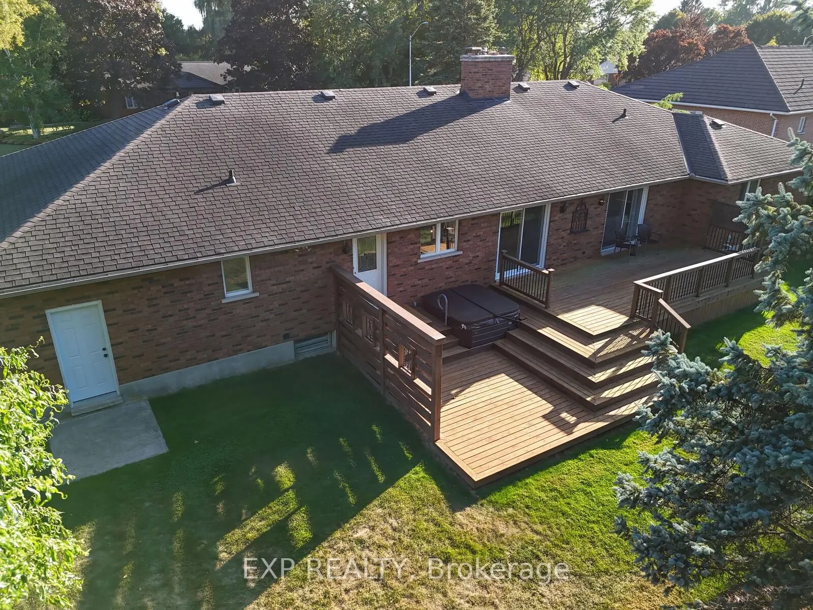 18 Fath Avenue