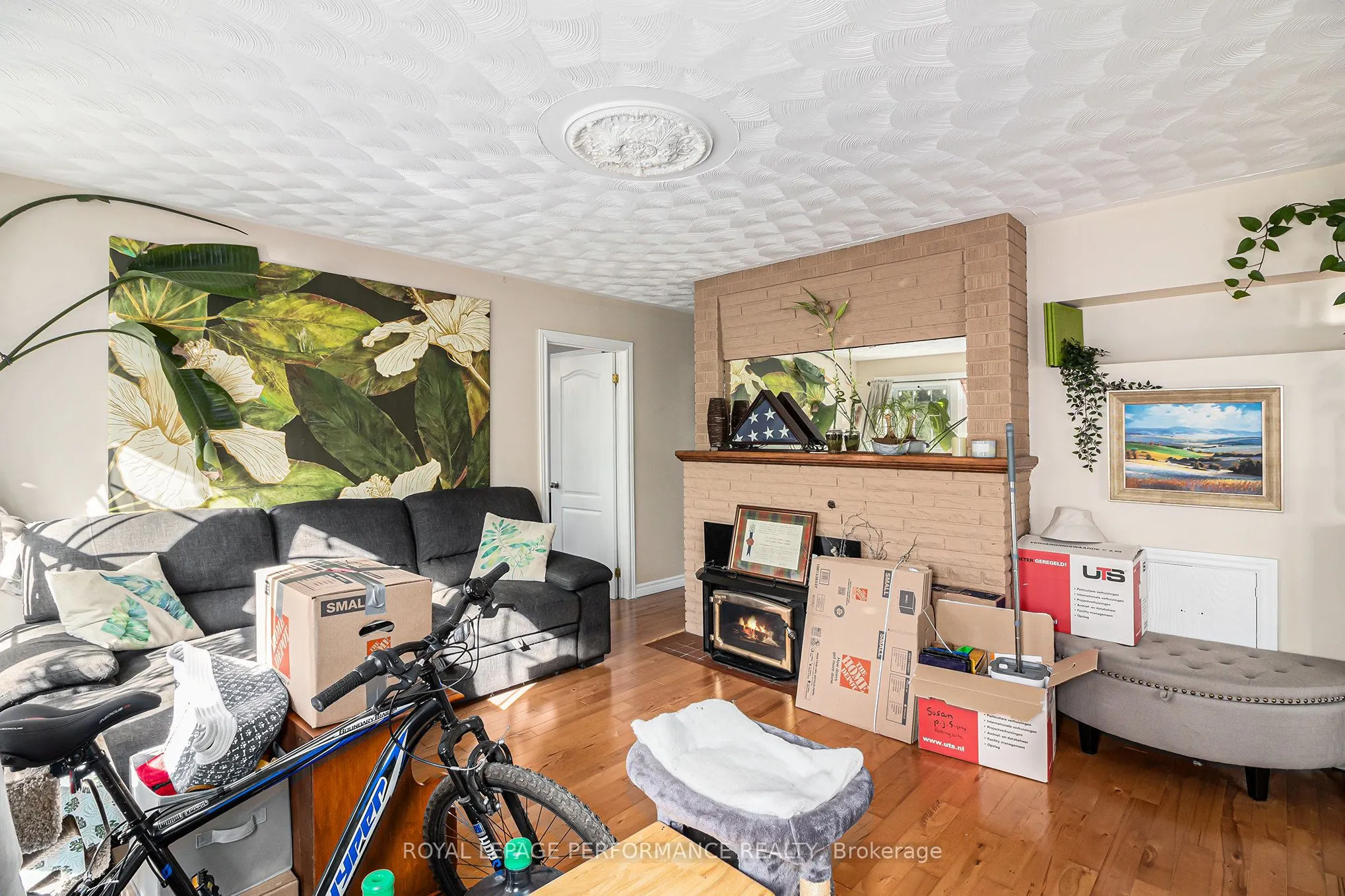 724 St Antoine Street