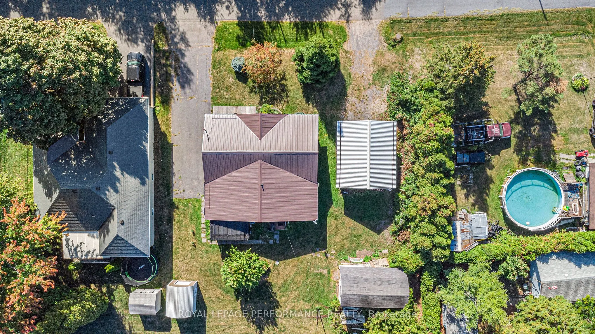 724 St Antoine Street