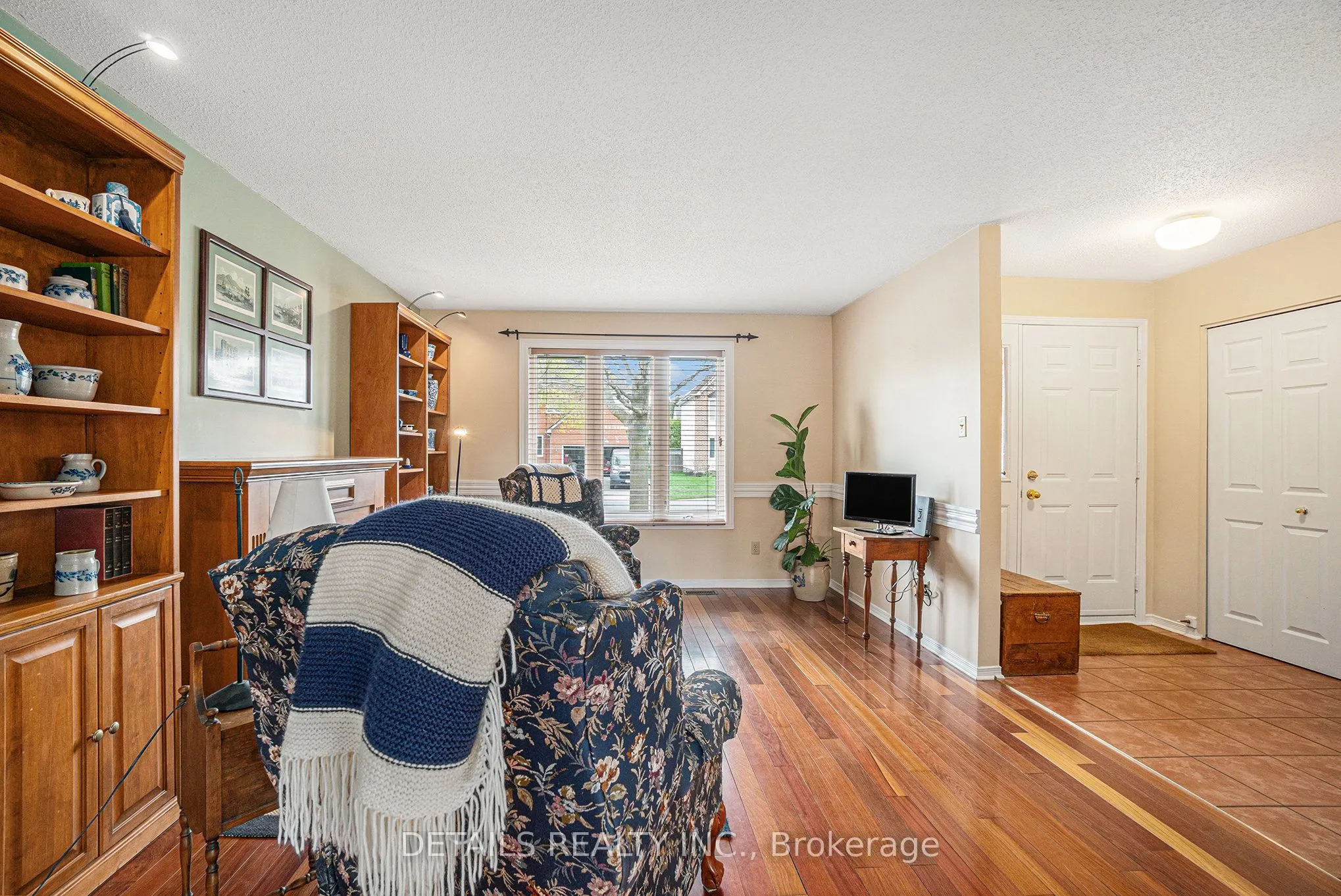 221 Macdougall Street