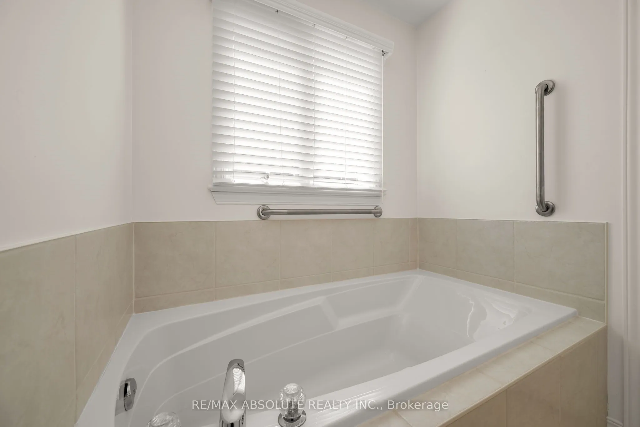 87 WATERTHRUSH Crescent