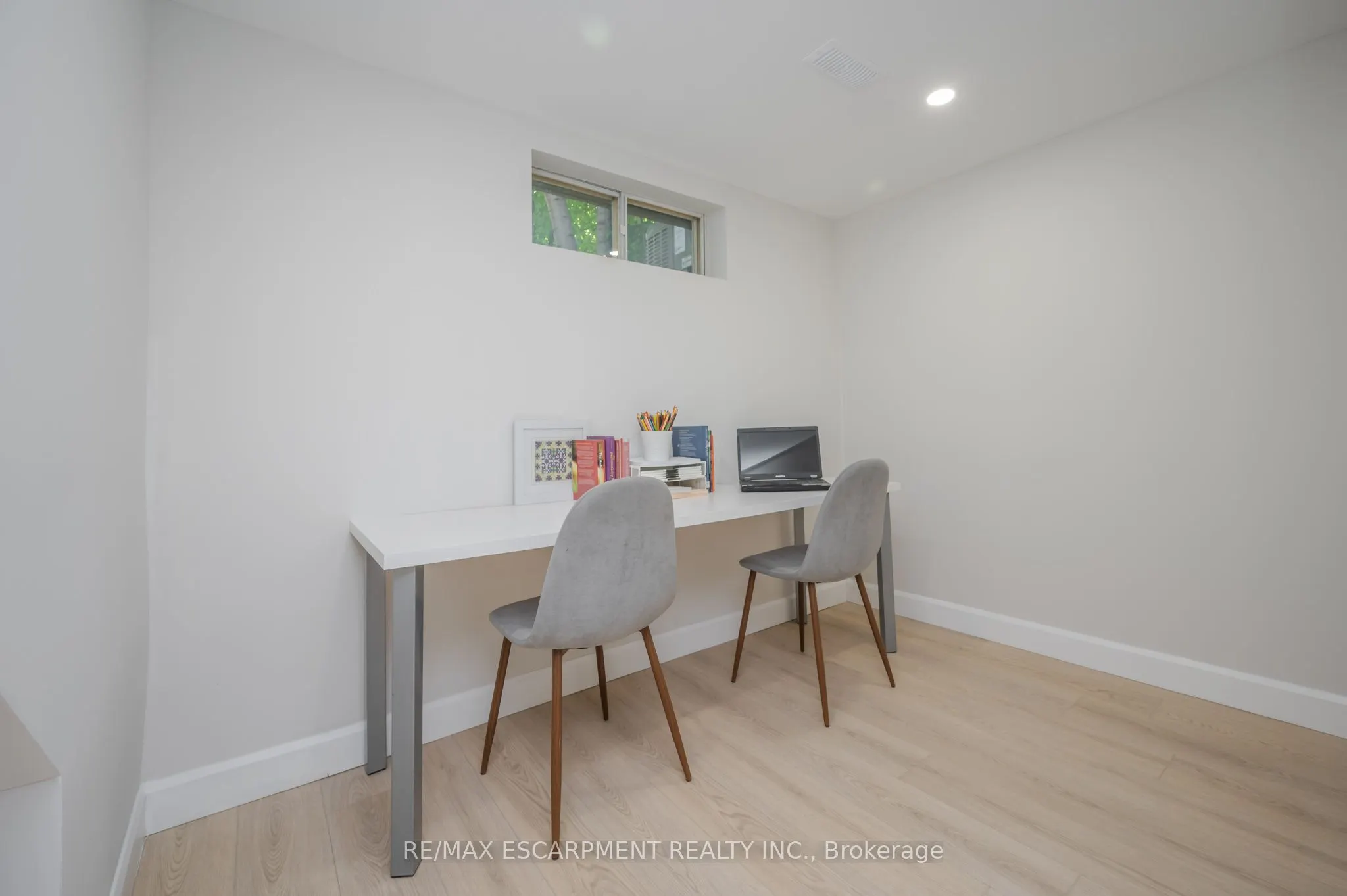 45 Glengrove Avenue