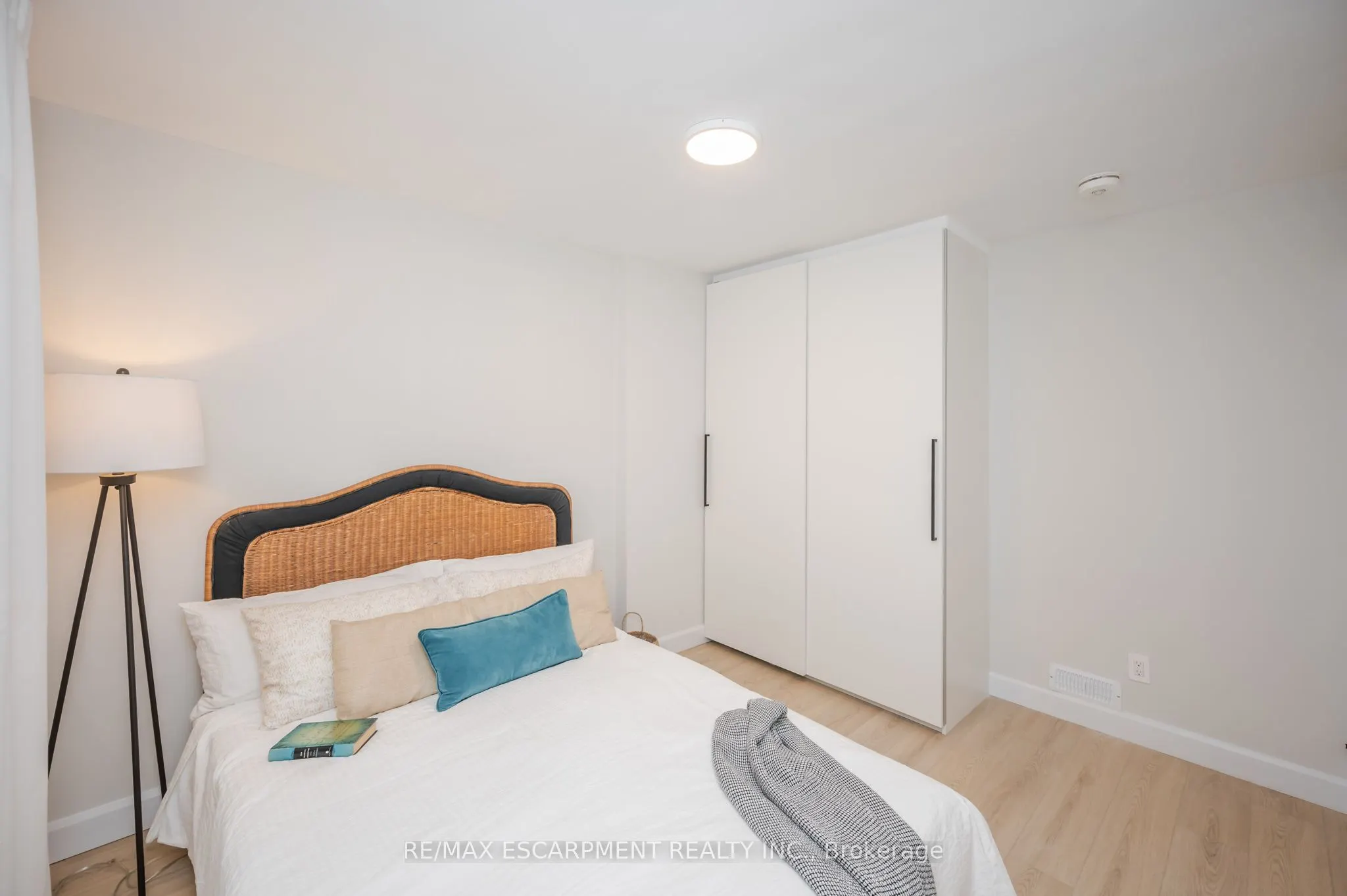 45 Glengrove Avenue