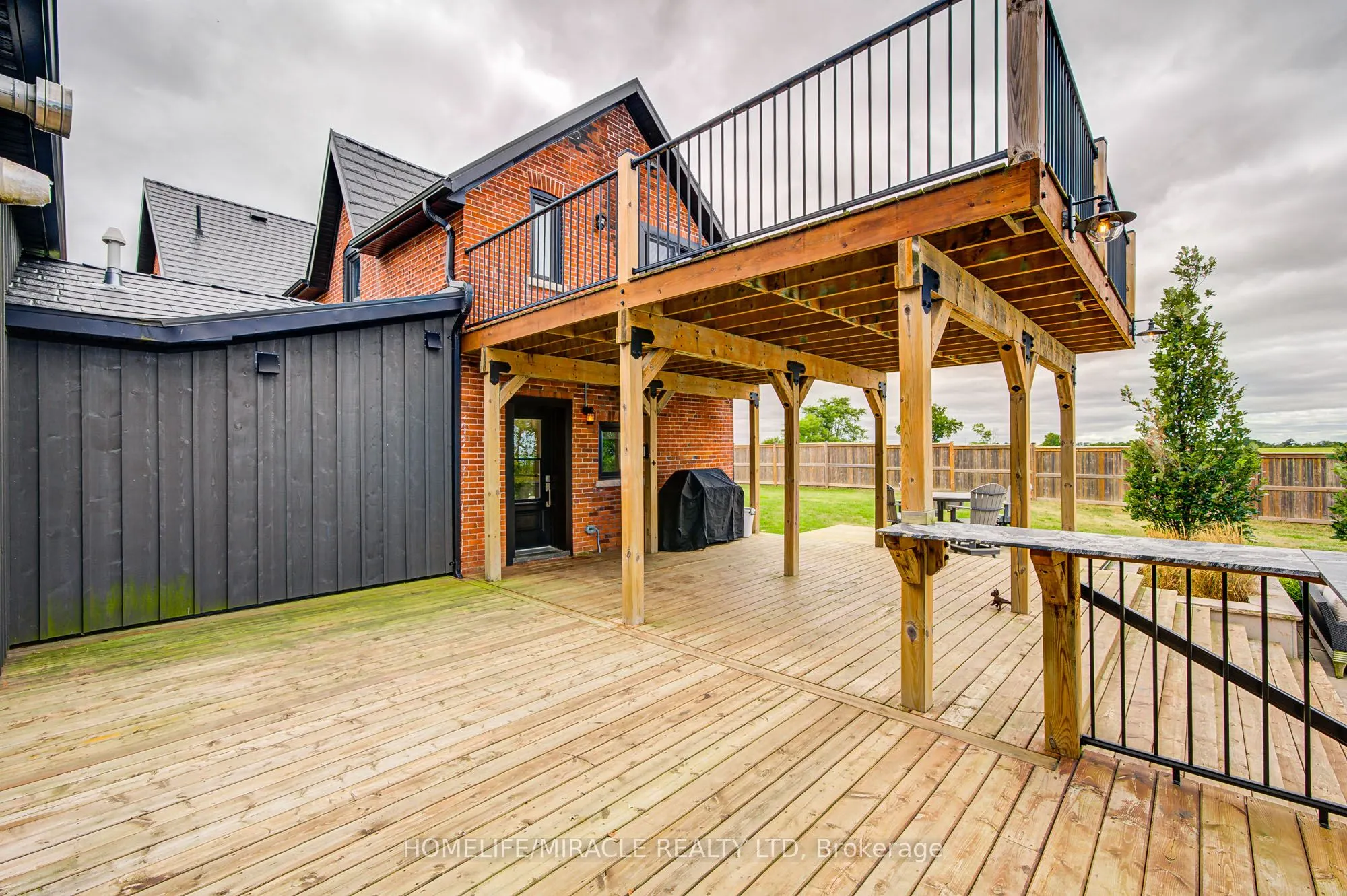 9214 Oak Ridges Drive