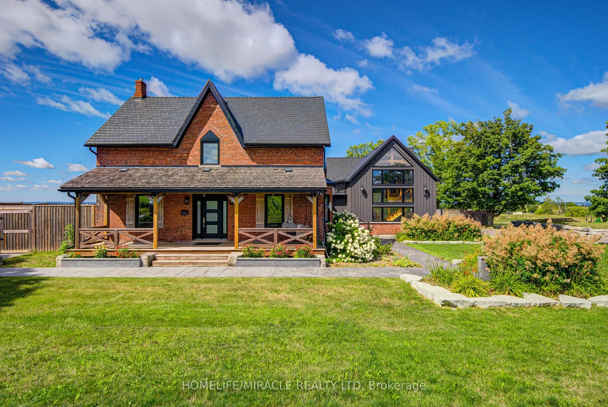 9214 Oak Ridges Drive