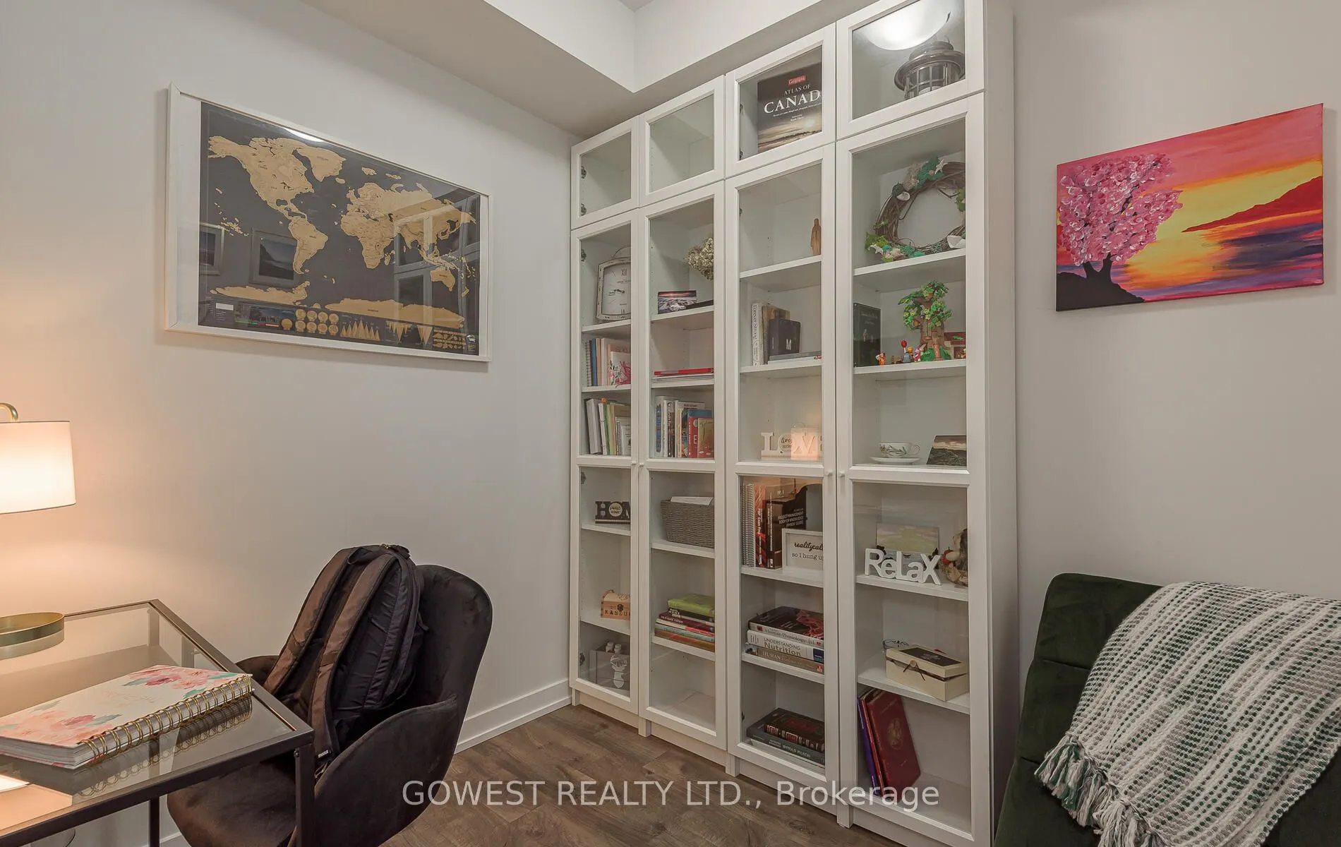 125 Shoreview Place, #301