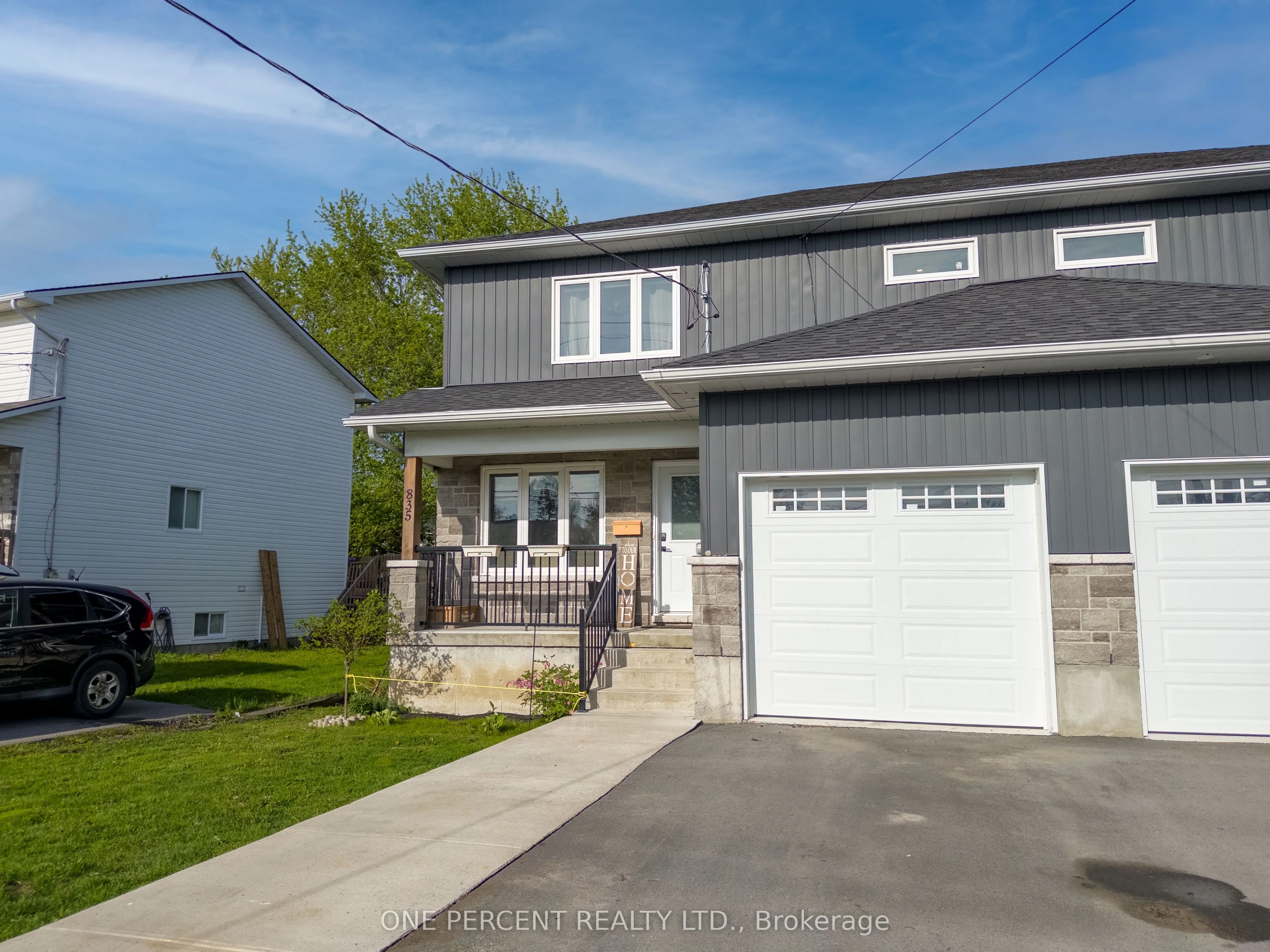 835 Queen Street