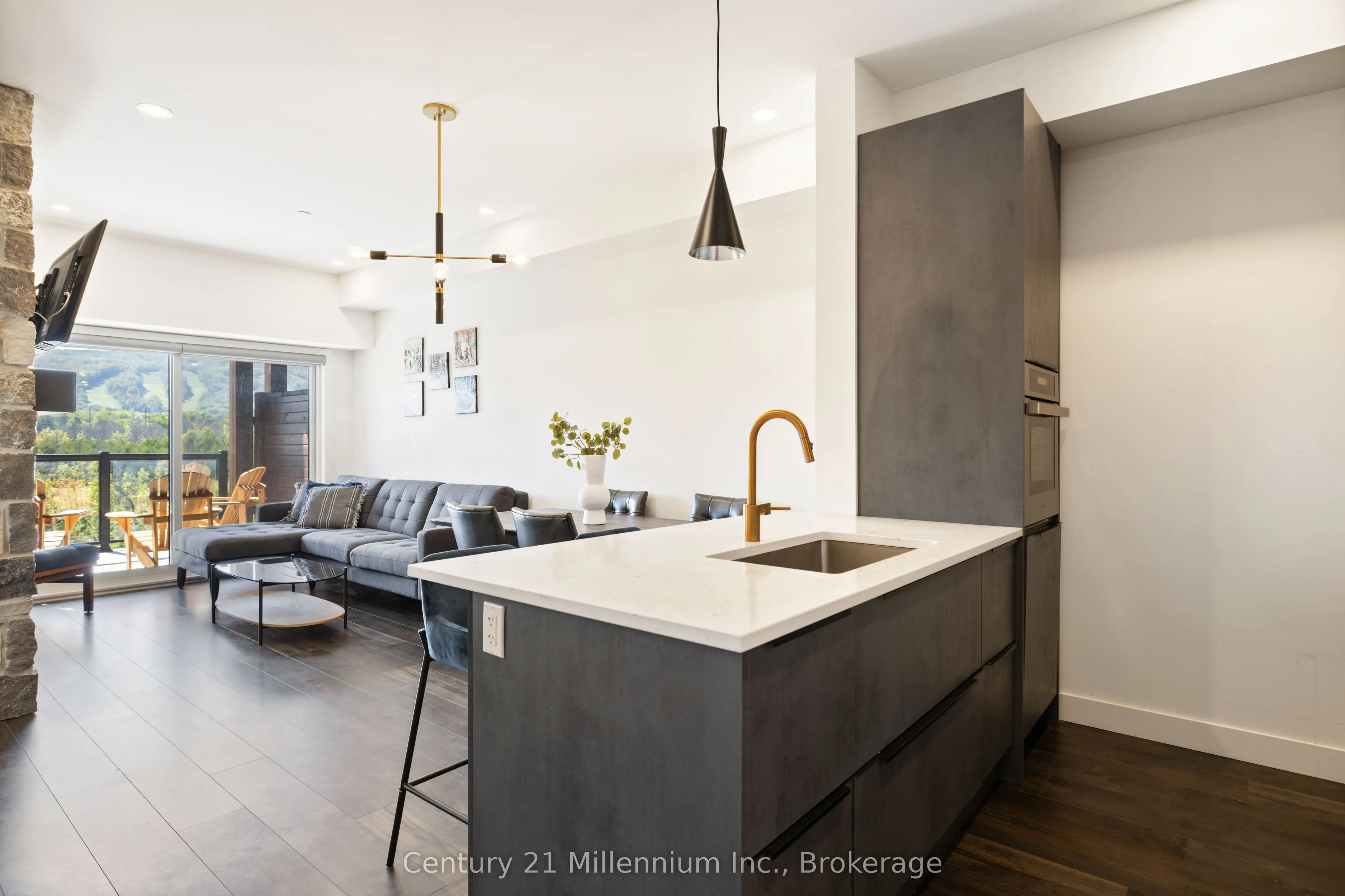 20 BECKWITH Lane, #306