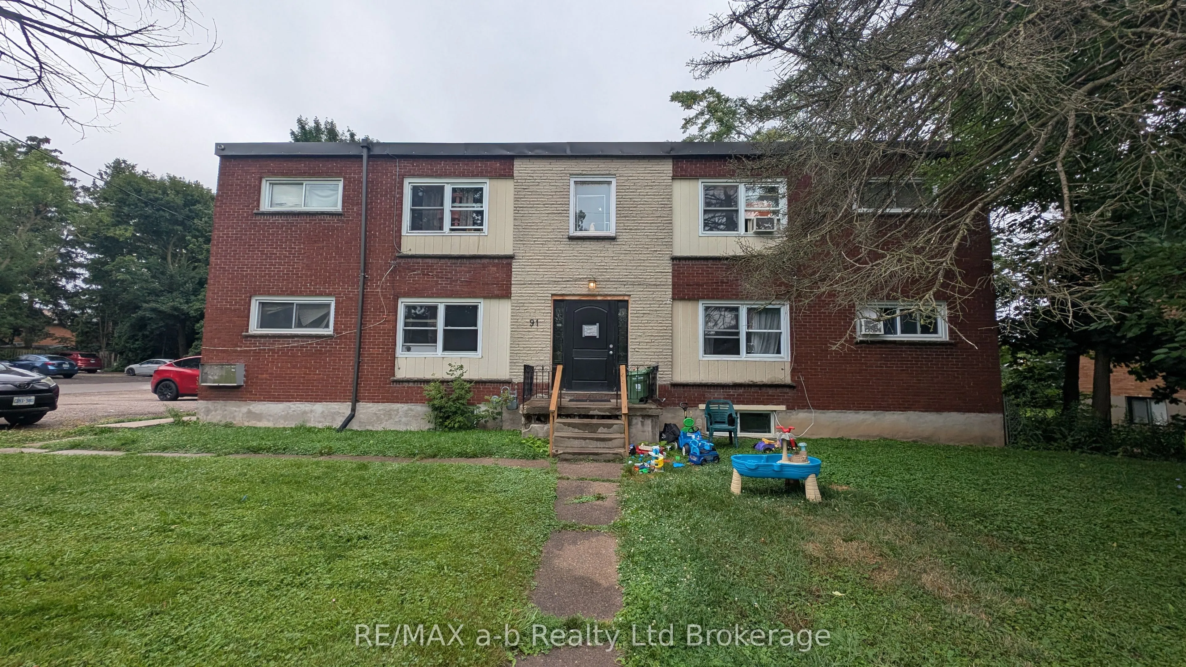 91 King Edward Avenue