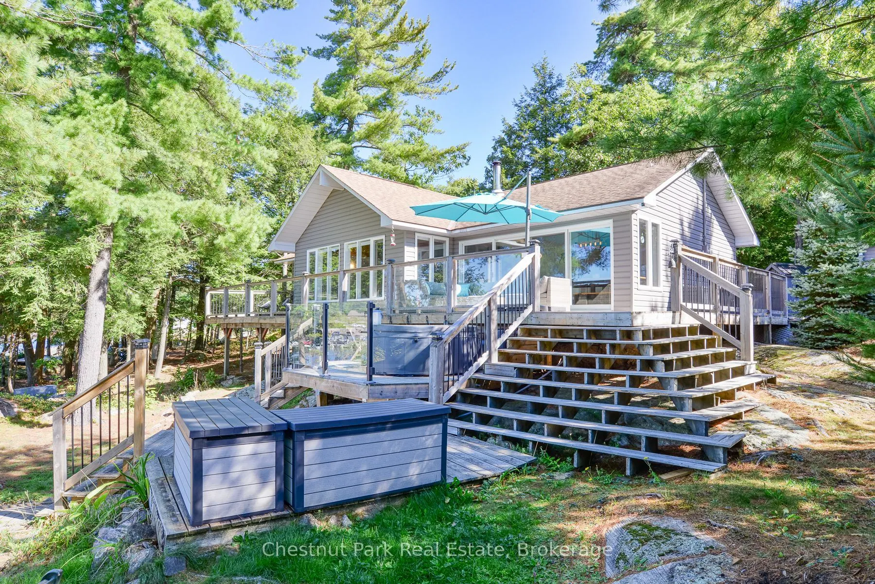 8 Woods Bay Lane