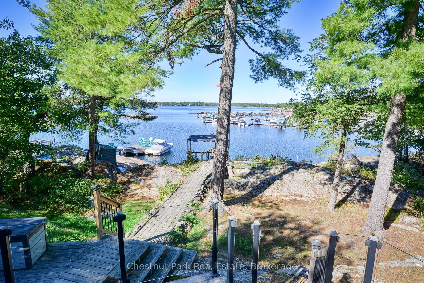 8 Woods Bay Lane