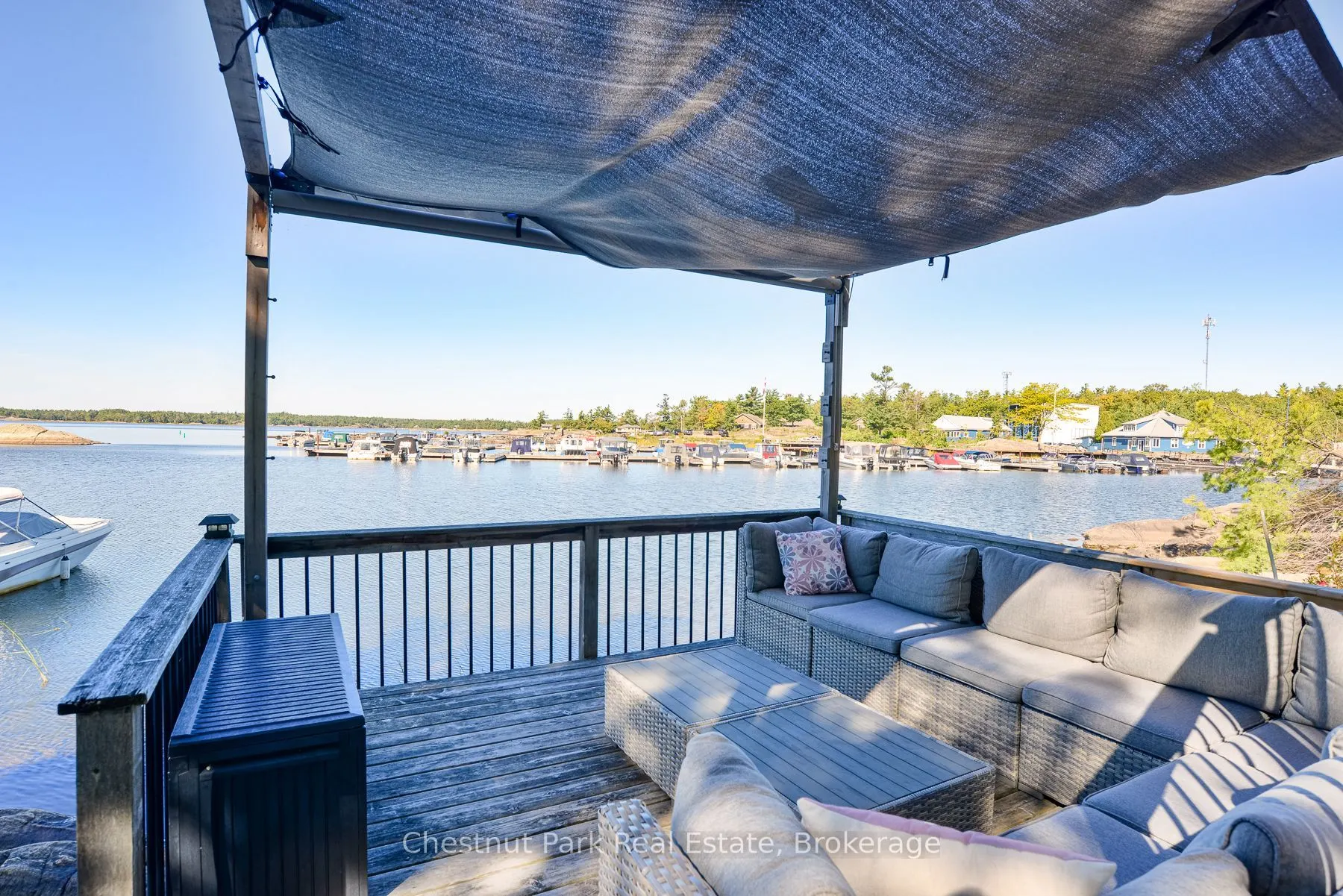 8 Woods Bay Lane