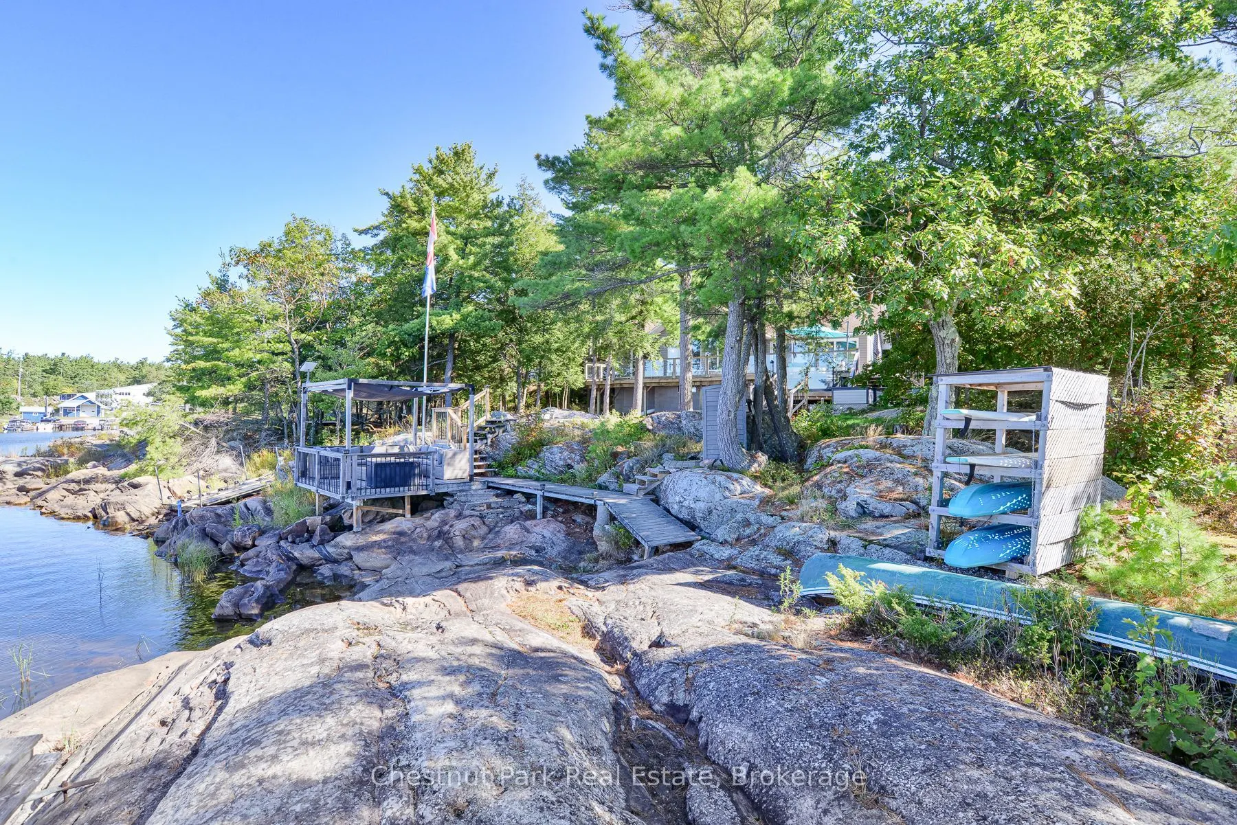 8 Woods Bay Lane