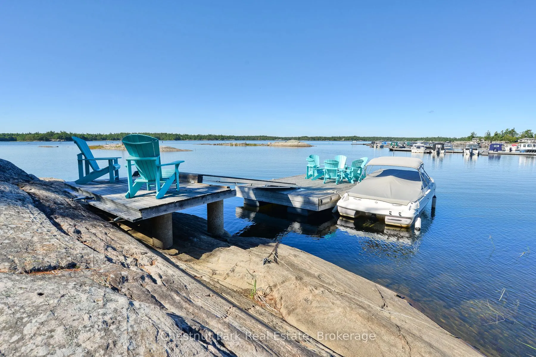 8 Woods Bay Lane