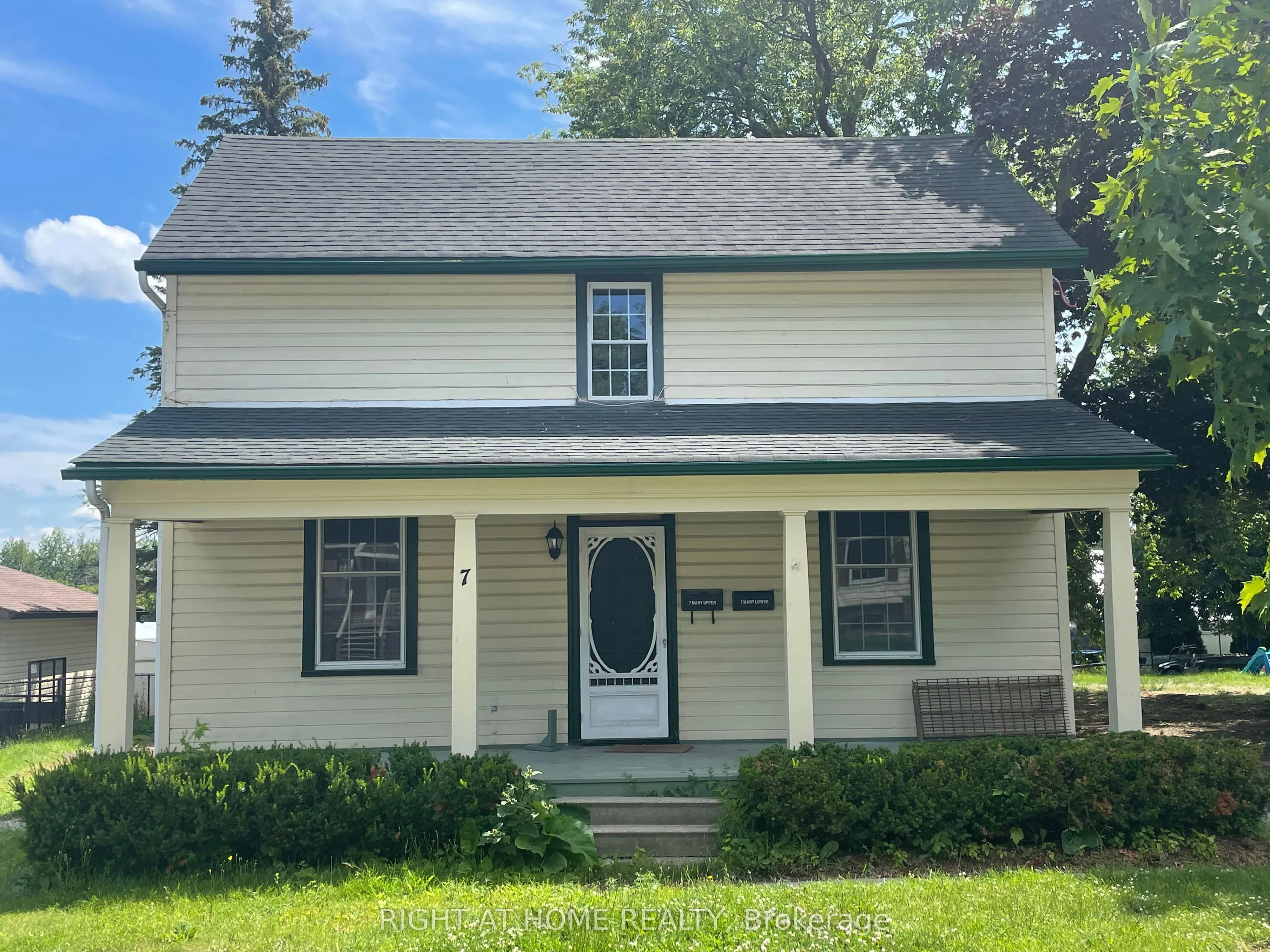 7 Mary Street E, #Lower Unit