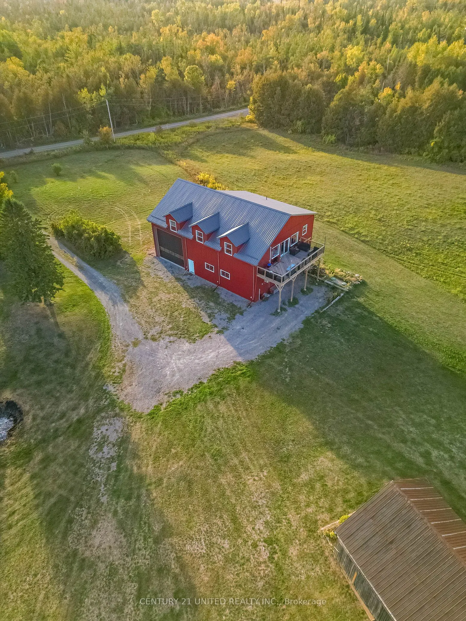 257 10th Line Rd South Dummer Road