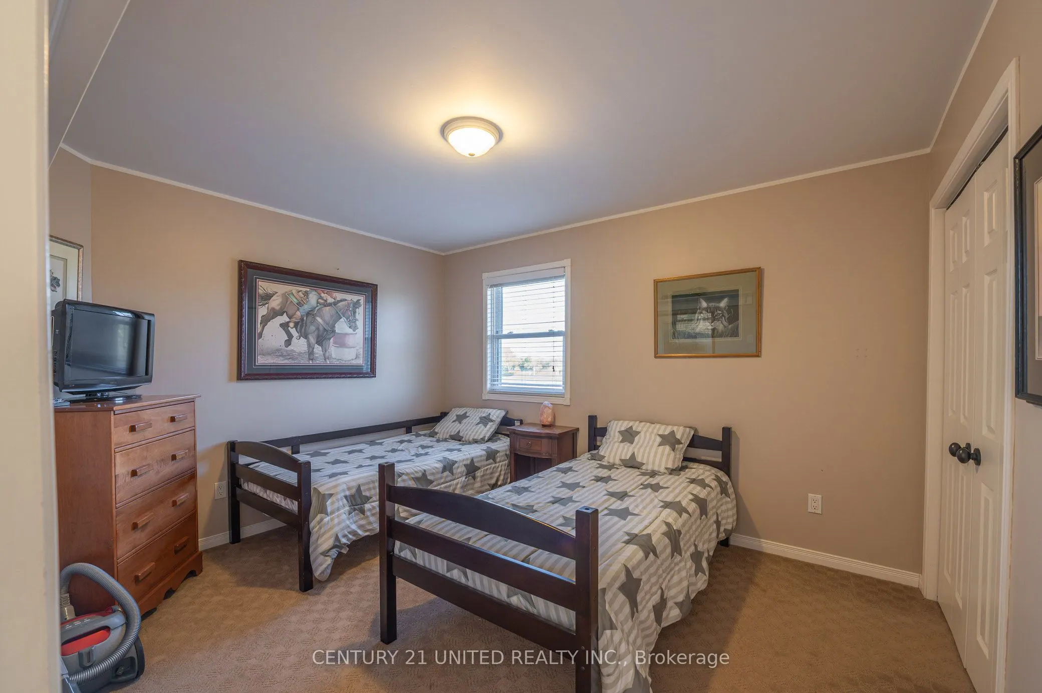 257 10th Line Rd South Dummer Road