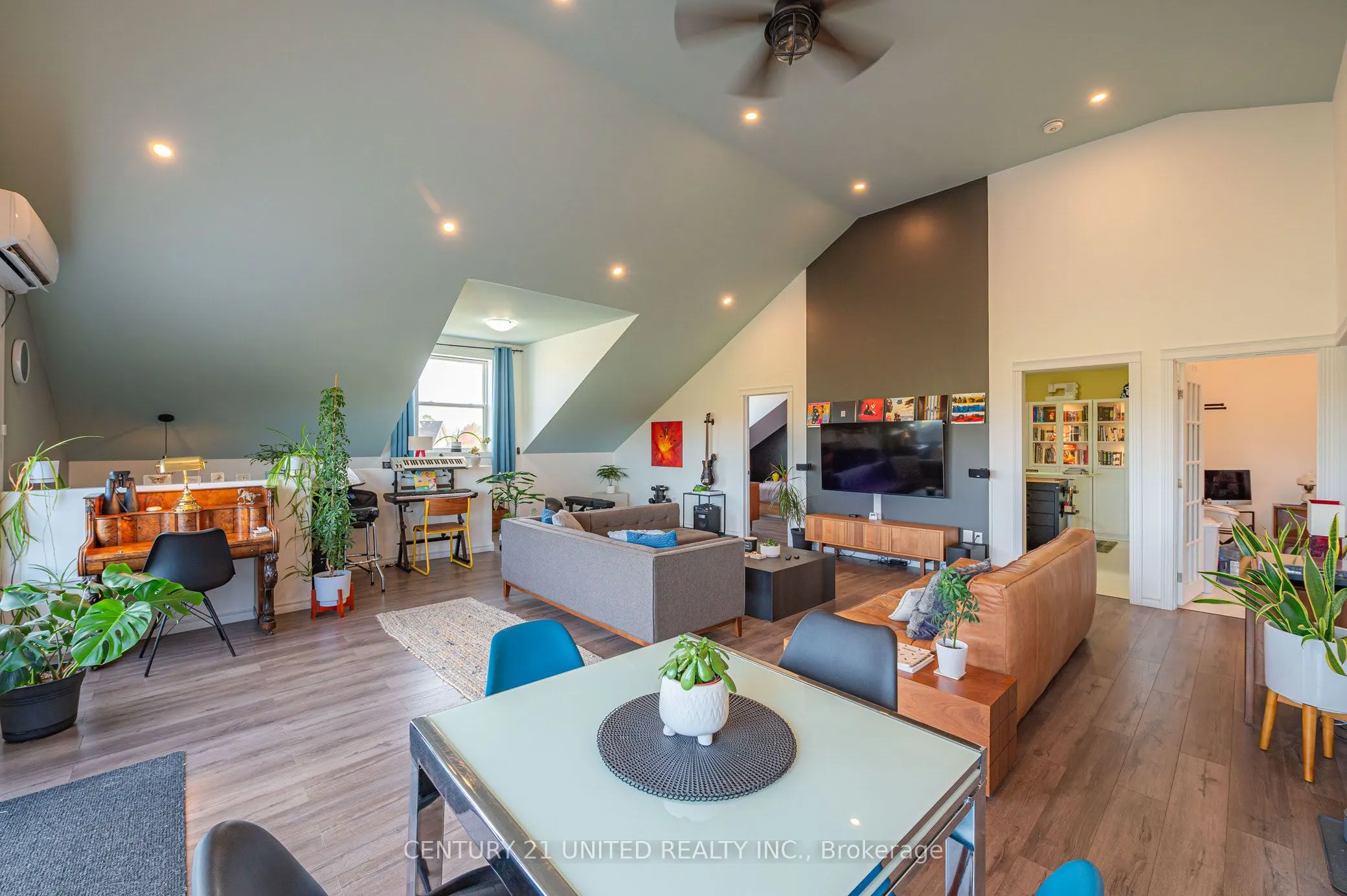 257 10th Line Rd South Dummer Road