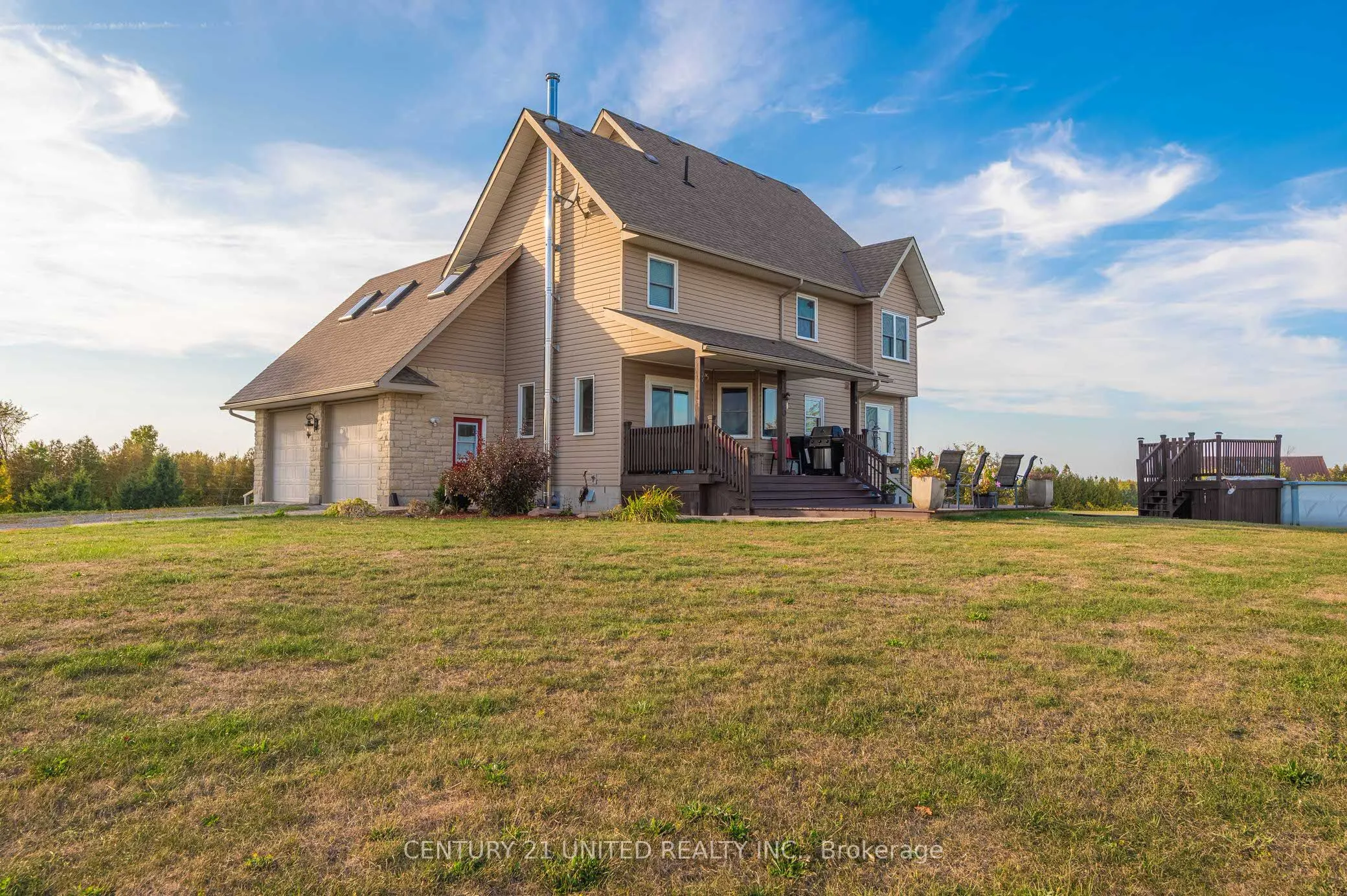 257 10th Line Rd South Dummer Road