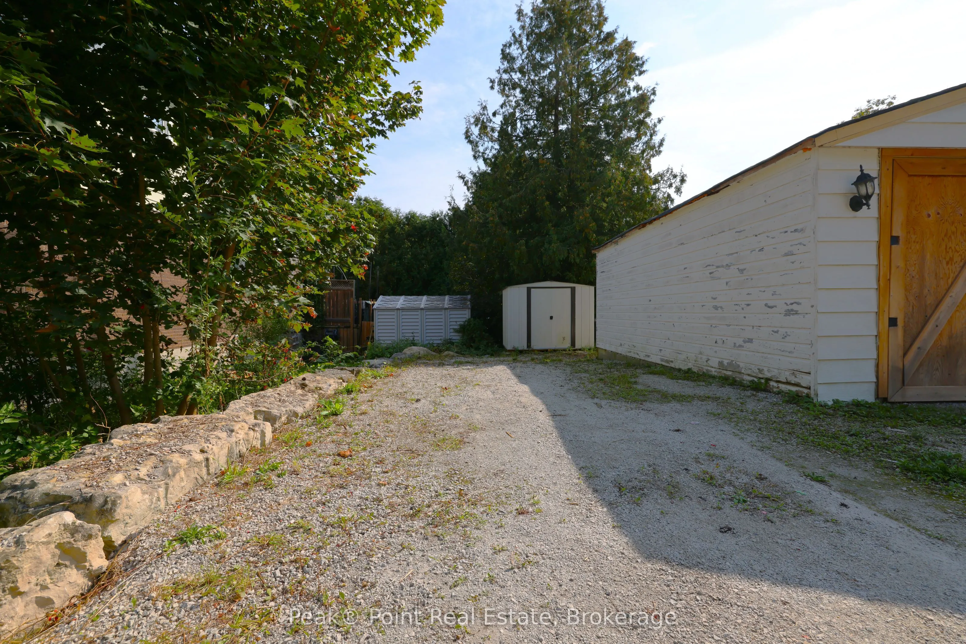 580 14TH Street W