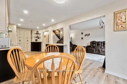 17 Rannie Court