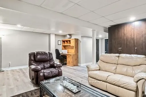 17 Rannie Court