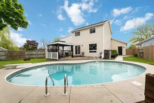 17 Rannie Court