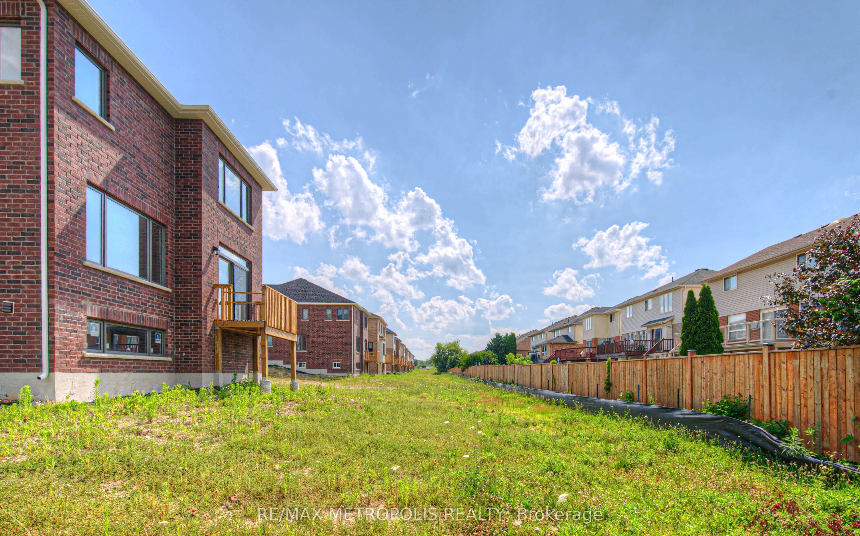 100 Moss Drive