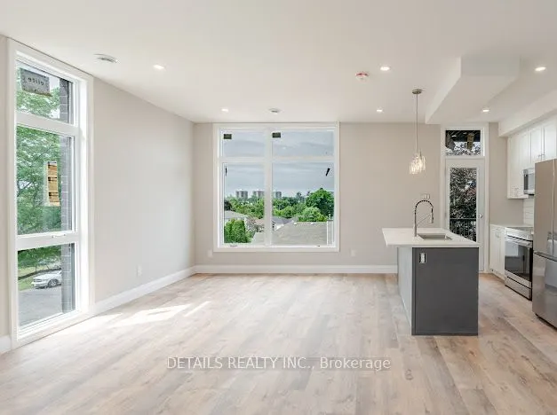 659 Donat Street, #301