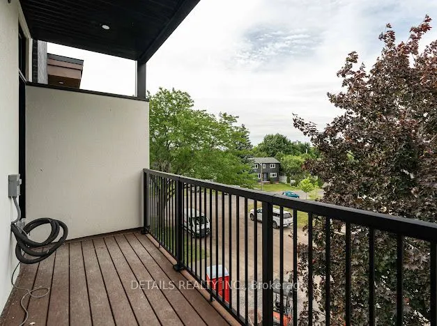 659 Donat Street, #301