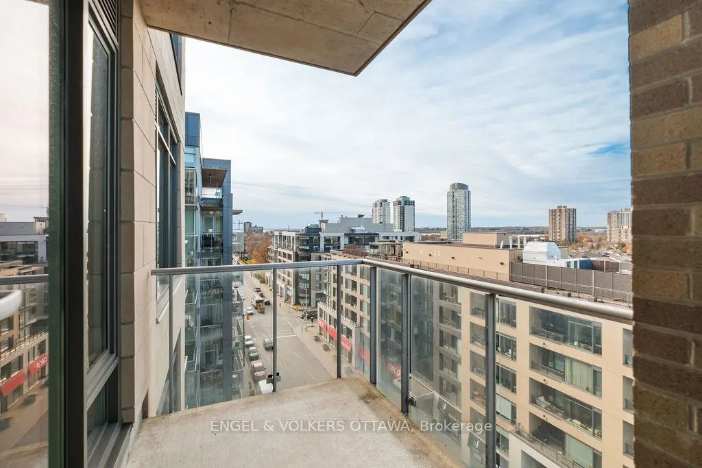 88 RICHMOND Road, #809