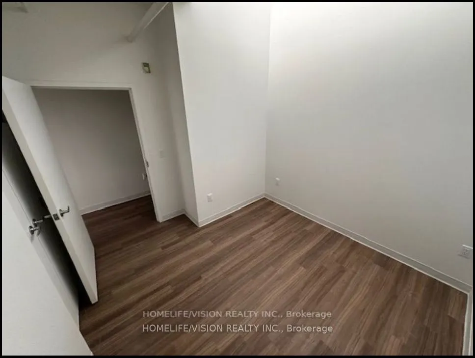 120 Huron Street, #526