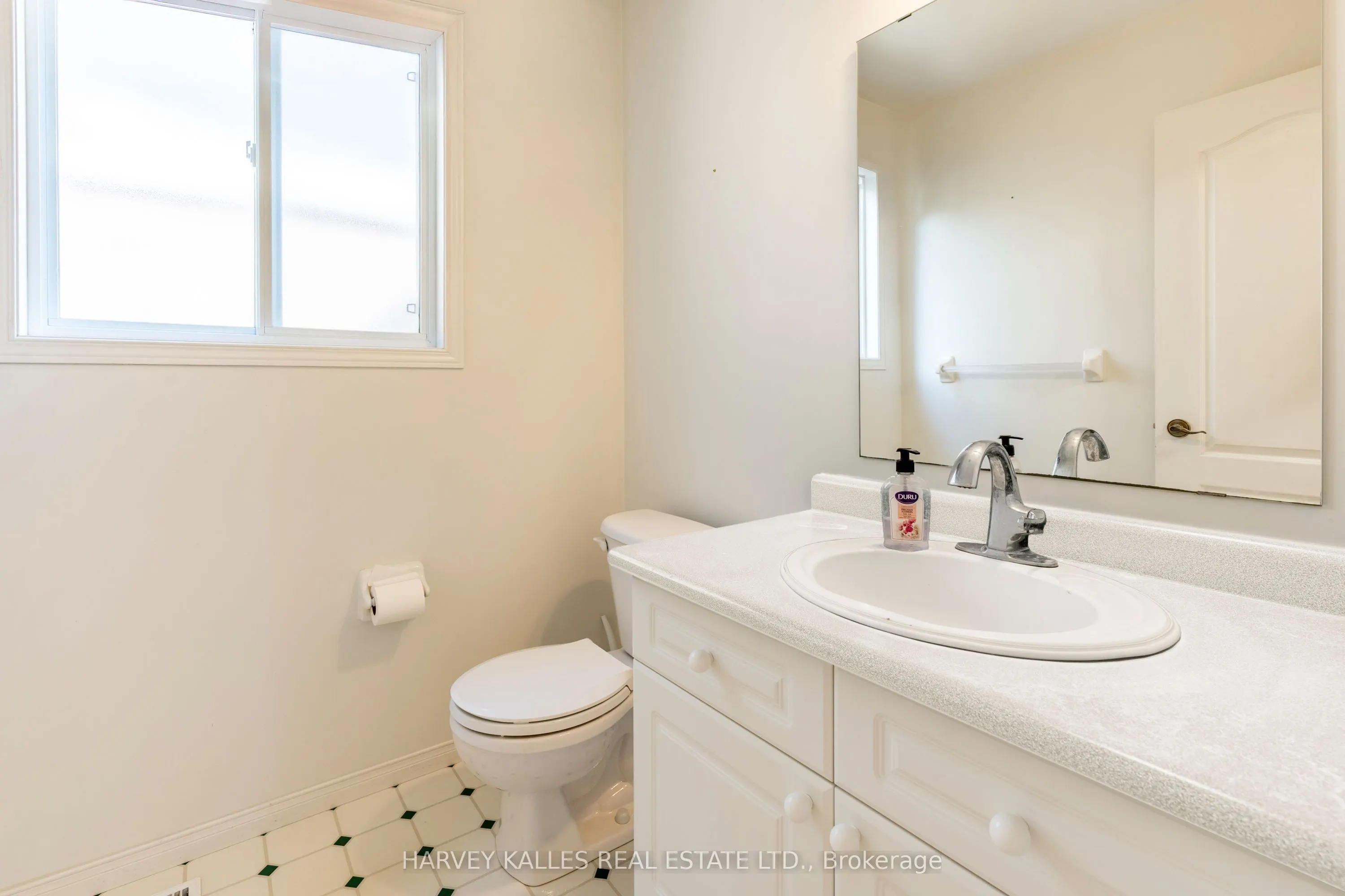 573 Windjammer Way