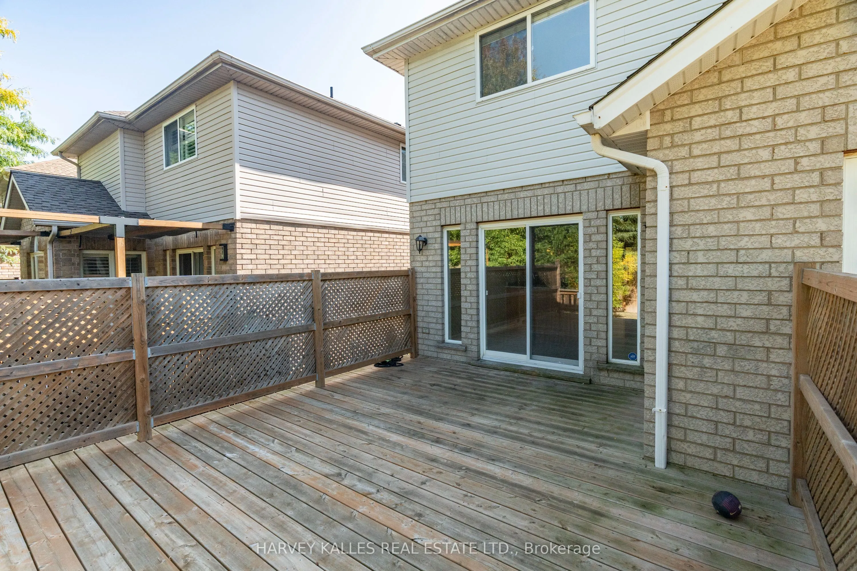 573 Windjammer Way