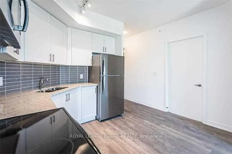 550 North Service Road, #417