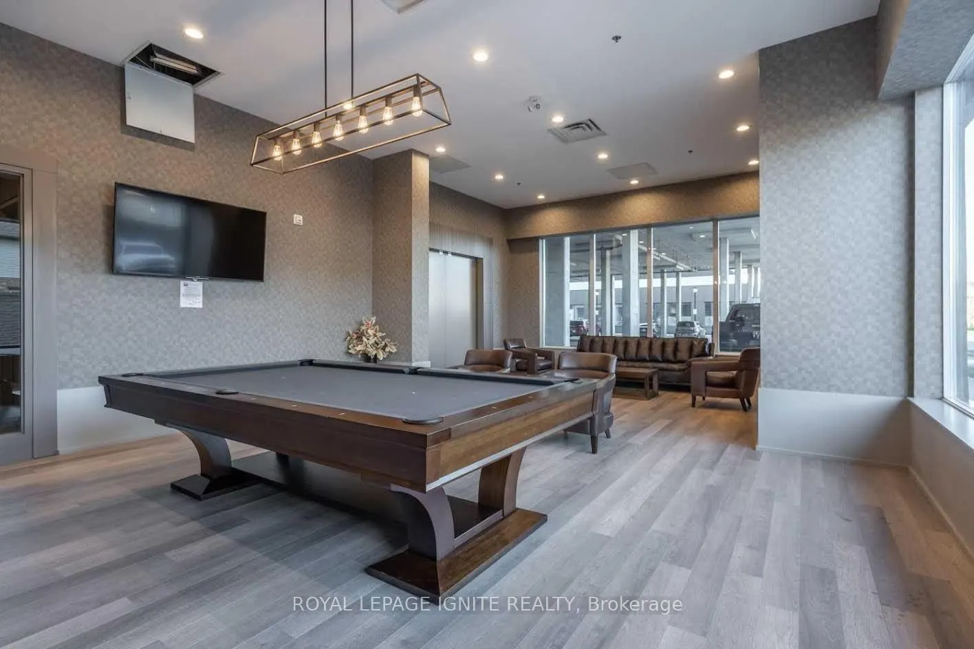 550 North Service Road, #417