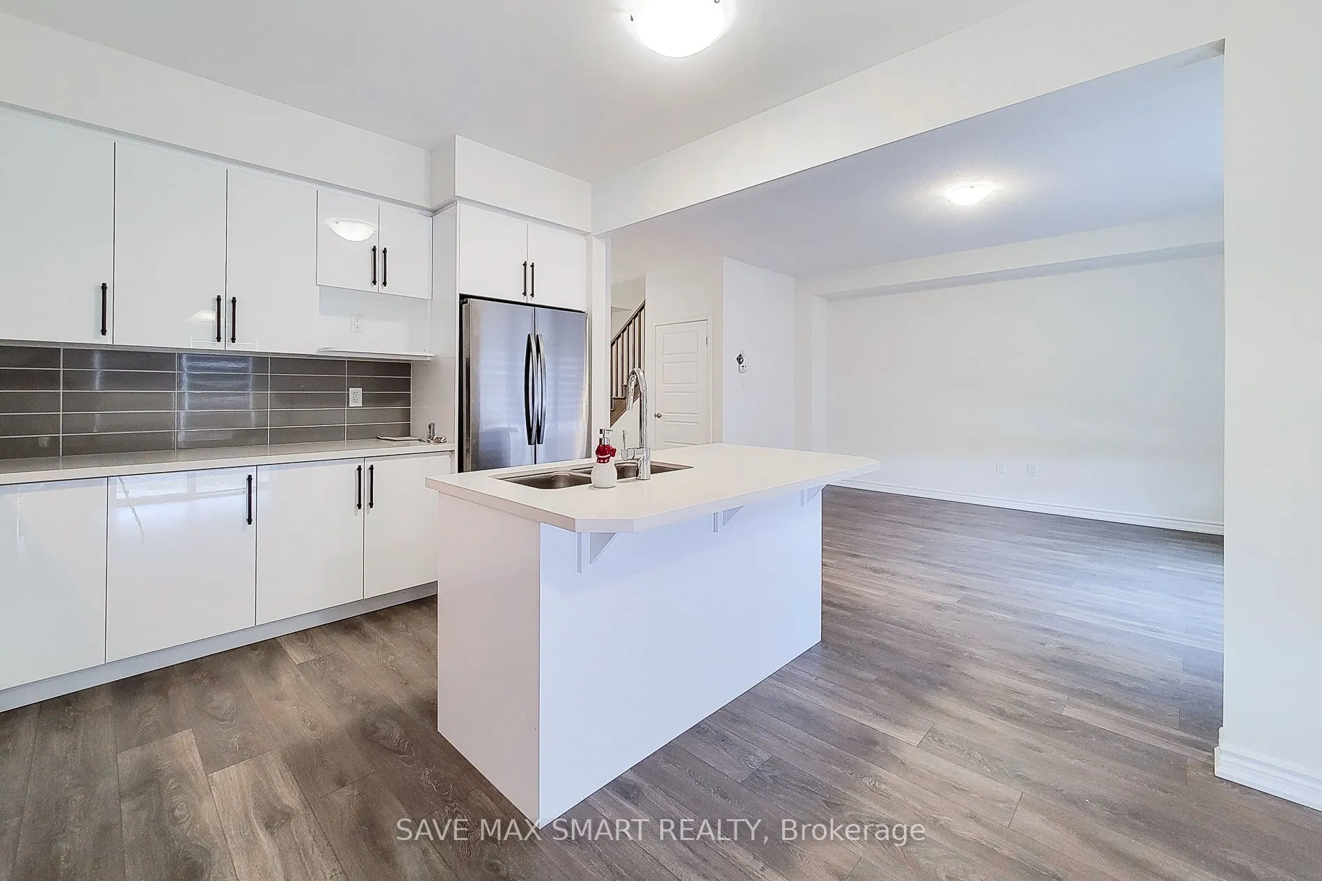 62 Hitchman st Street N