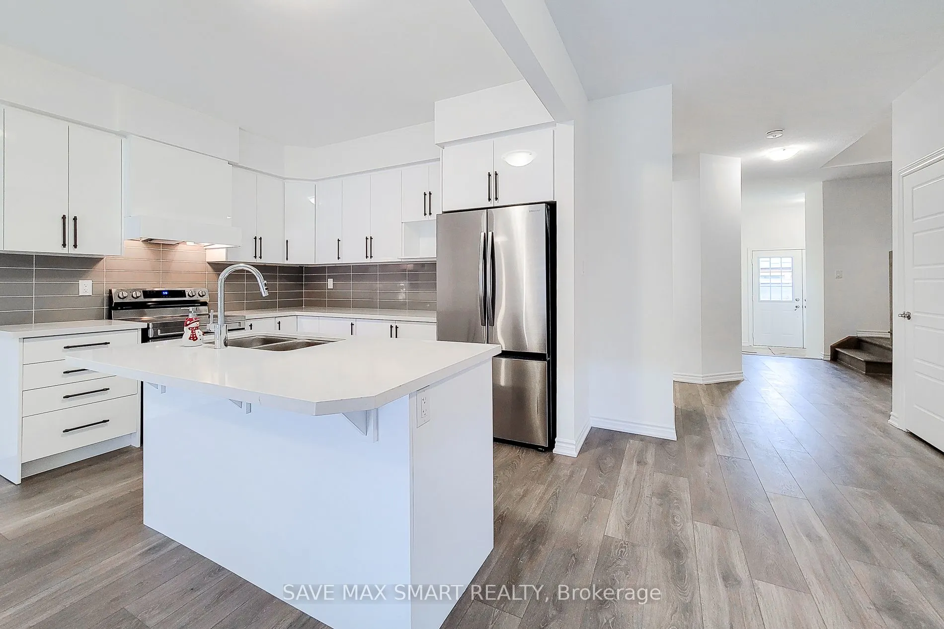 62 Hitchman st Street N