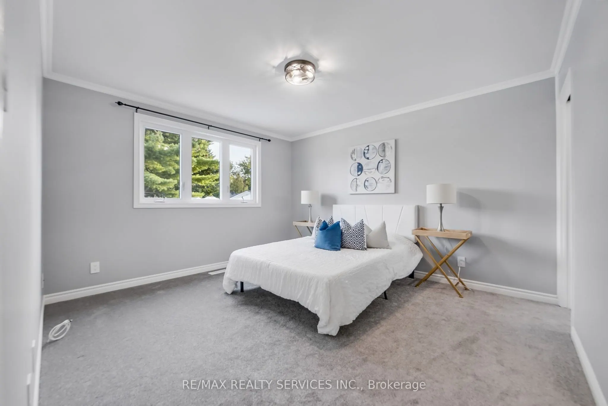 67 Westbury Crescent