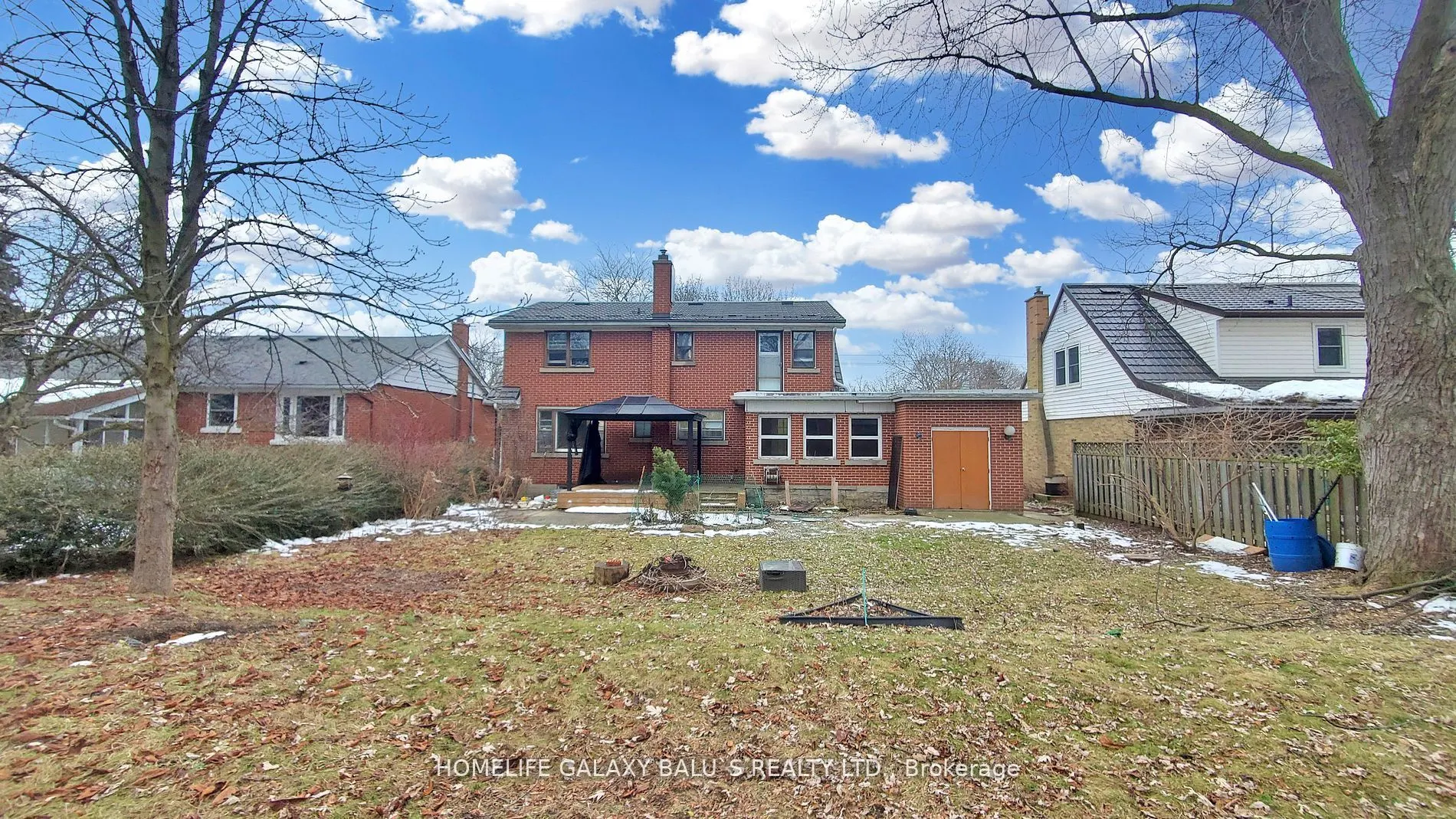 273 DUMFRIES Avenue