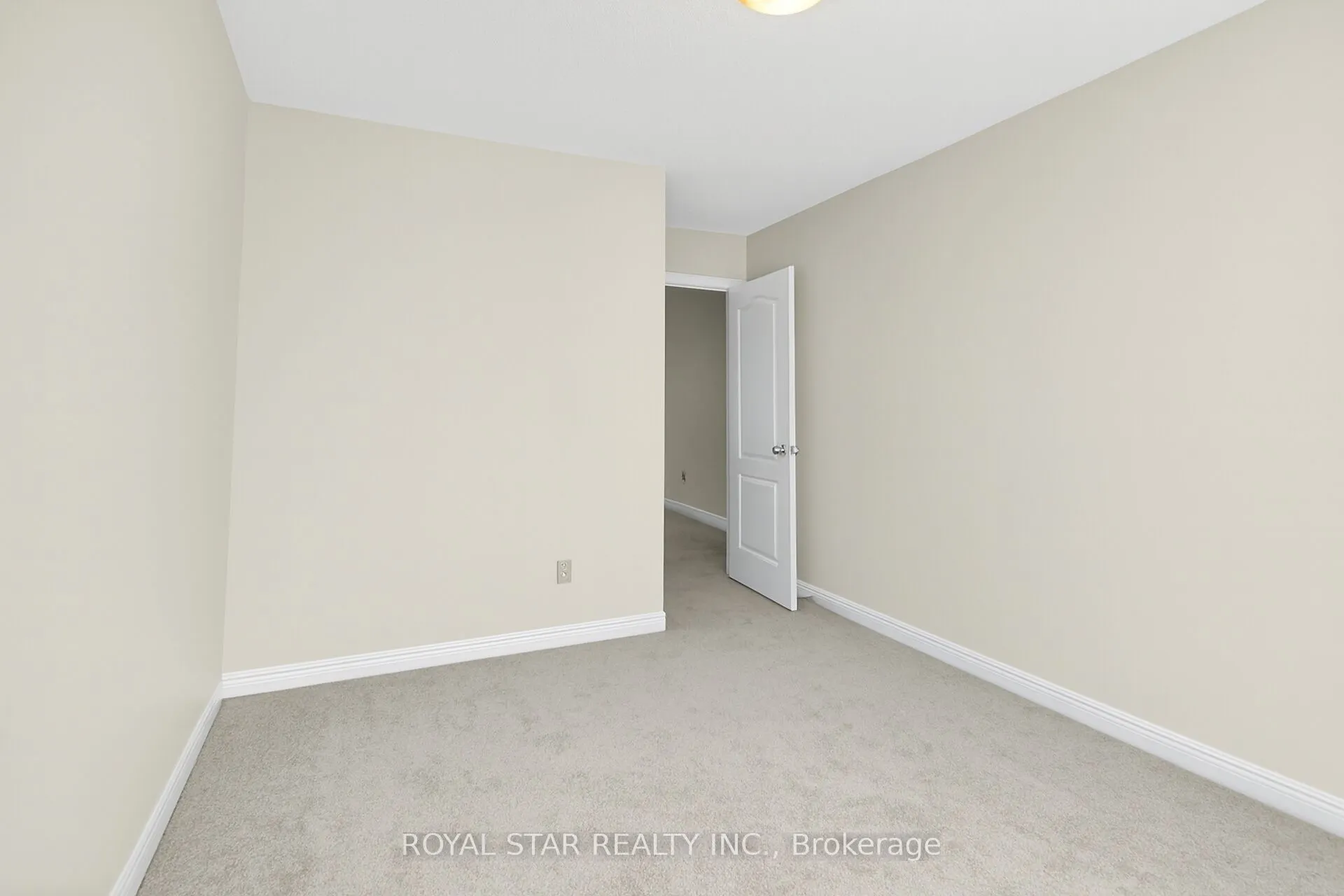 5 Southland Crescent