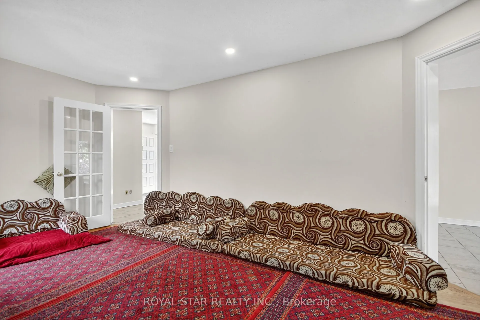 5 Southland Crescent